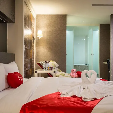 Sparkle Hotel Taipei Bridge